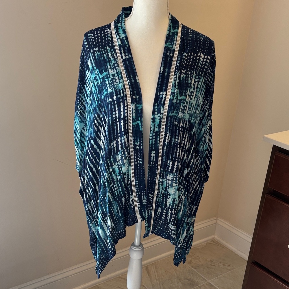 Chico's NWT Blue and Teal Watercolor Print Ruana/Topper